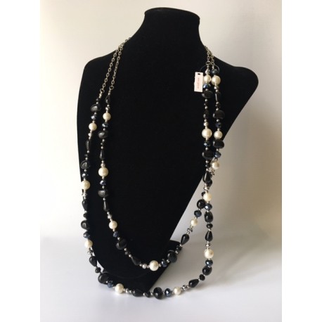 collar-blanco-negro