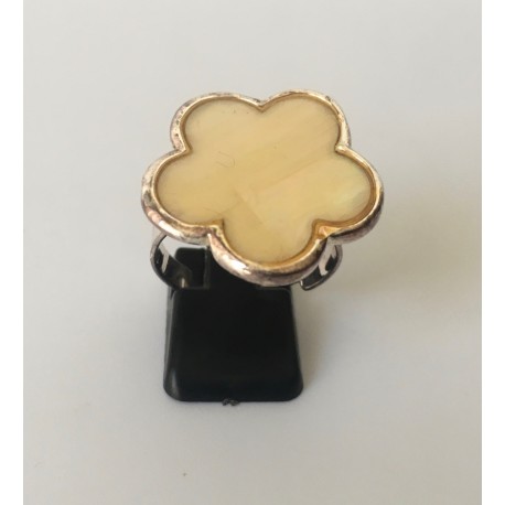 Anillo Flor Crema