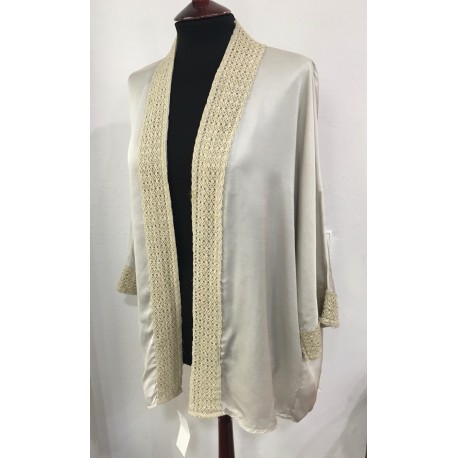 Chaqueta-seda-beige