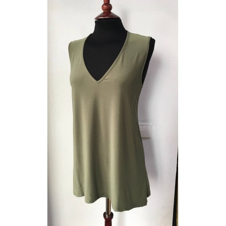 camiseta-verde-militar