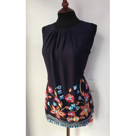blusa-azul-flores