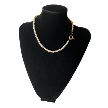 collar-perlas-doradas
