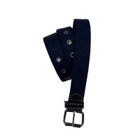 Cinturón unisex azul marino de lona con remaches y cierre de piel