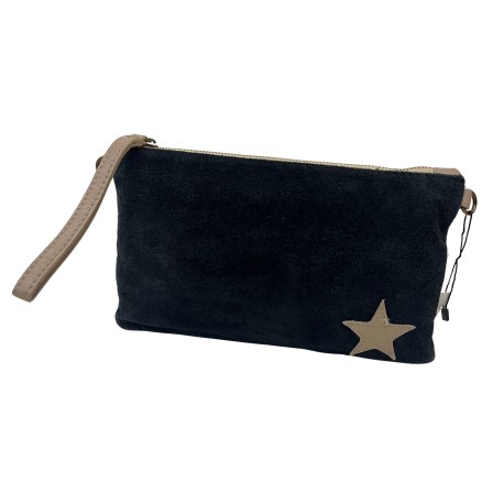 Bolso de piel negro con estrella y correa bandolera